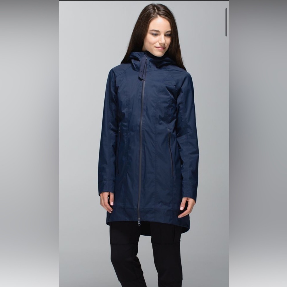 Lululemon right as rain jacket